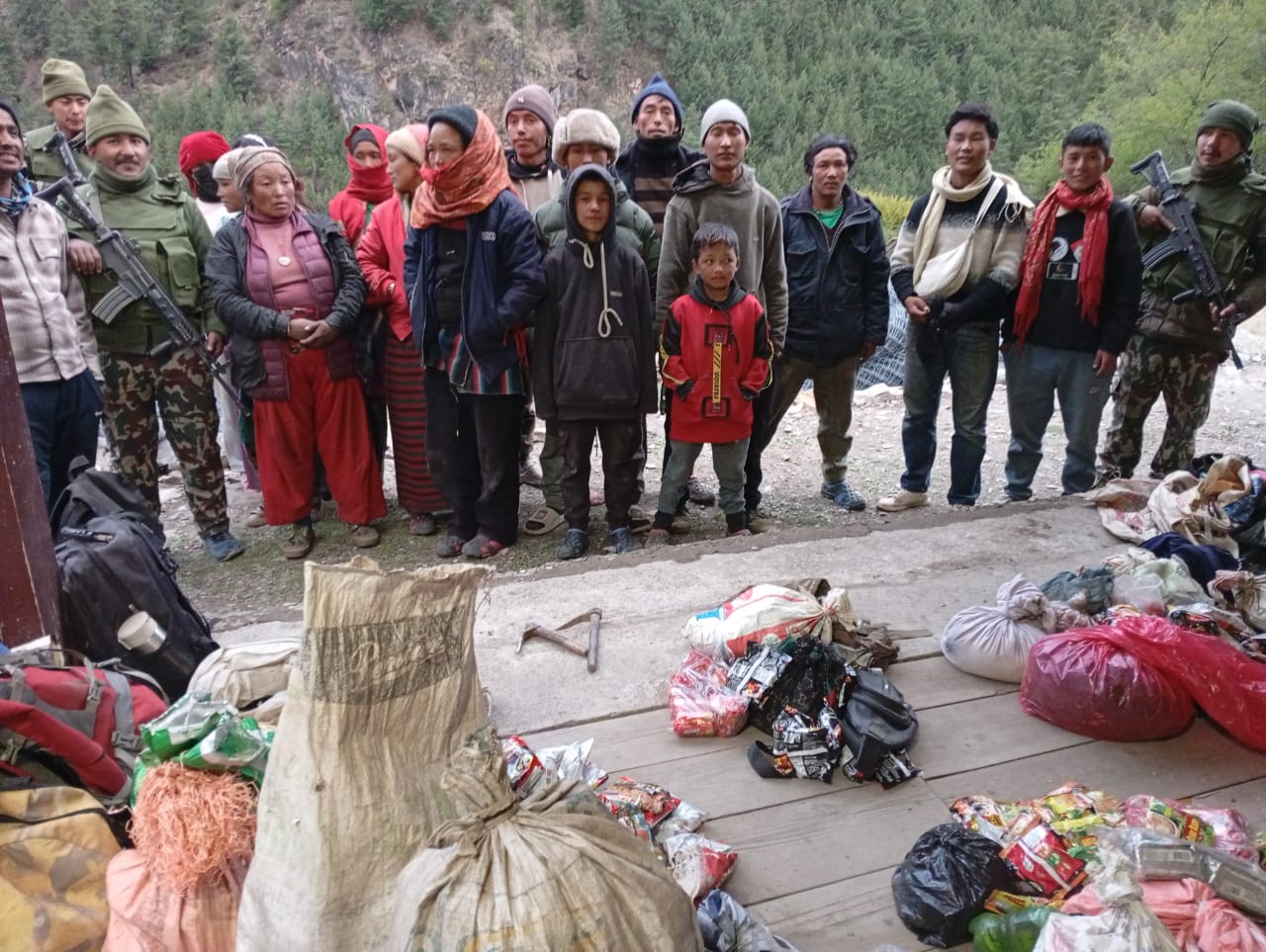 डोल्पामा लुकीछिपी यार्सागुम्बा चोर्न जाने १७ जना पक्राउ 