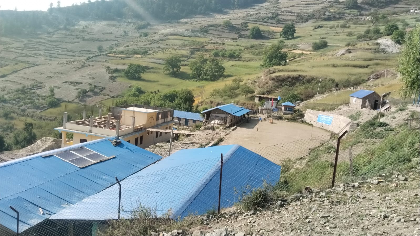 यार्सागुम्बा संकलन गर्न विद्यार्थी पाटनतिर लागेपछि डोल्पाका विद्यालय बन्द