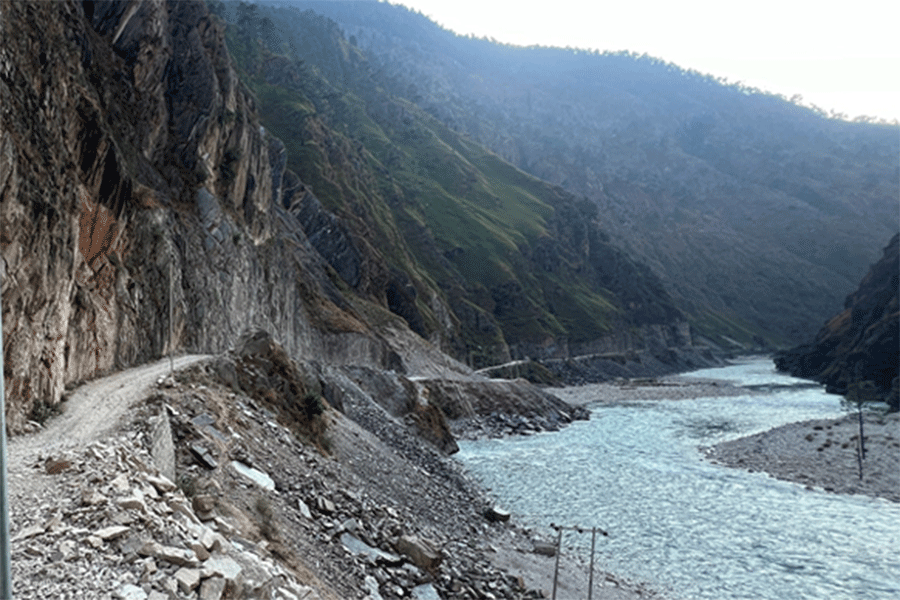 भेरीकरिडोर: सम्झौतादेखि नै अलपत्र त्रिवेणी–त्रिपुराकोट सडक कालोपत्रे योजना 
