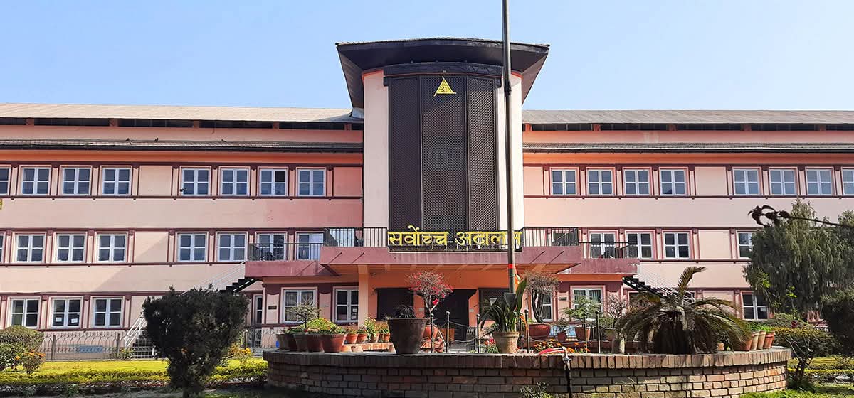निजी सञ्चारमाध्यमलाई विज्ञापन नदिने सरकारी निर्णयमा सर्वोच्चको ‘ब्रेक’